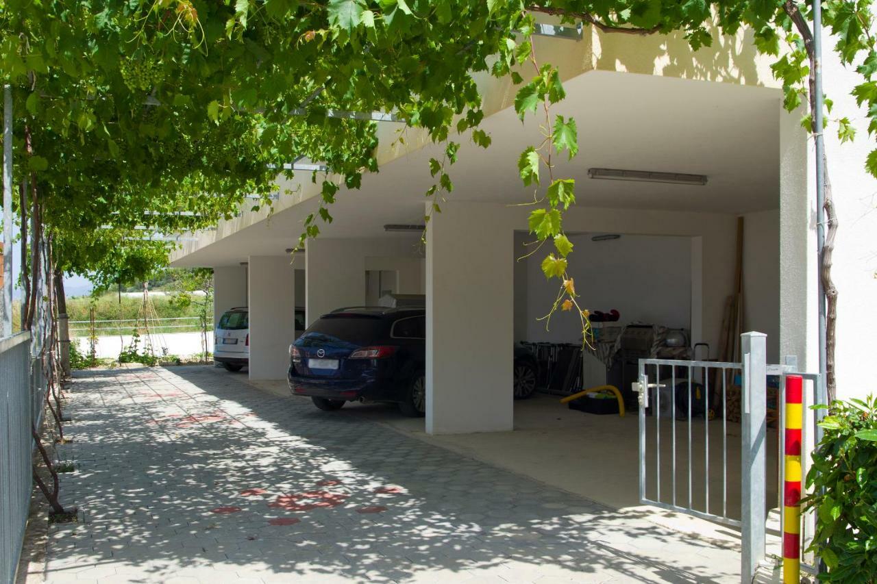 Sunshine Apartments Подстрана Екстер'єр фото